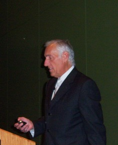 Business author Mark Frigo, Ph.D., discusses his &ldquo;Return Driven Strategy&rdquo; during a seminar at the National Automatic Merchandising Association OneShow in Chicago.