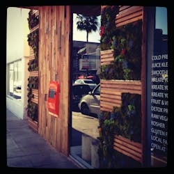 Kreate Juice Vending Machine 10896252 Kreate Juice Vending Machine 10896252