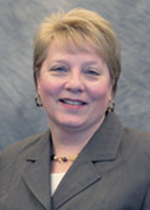 Lynae Schleyer Headshot 10894415