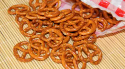 pretzels 1649483 1920 592ee91e5cd44