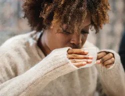 Woman Drinking Coffee 5b575d3907140