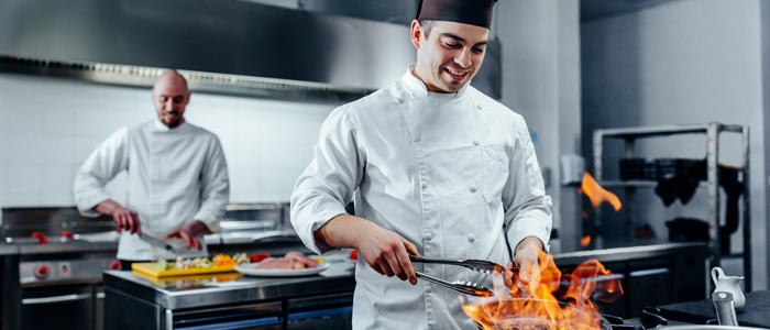 Chef Cooking Over Open Flame 700x300 5cacce787309d