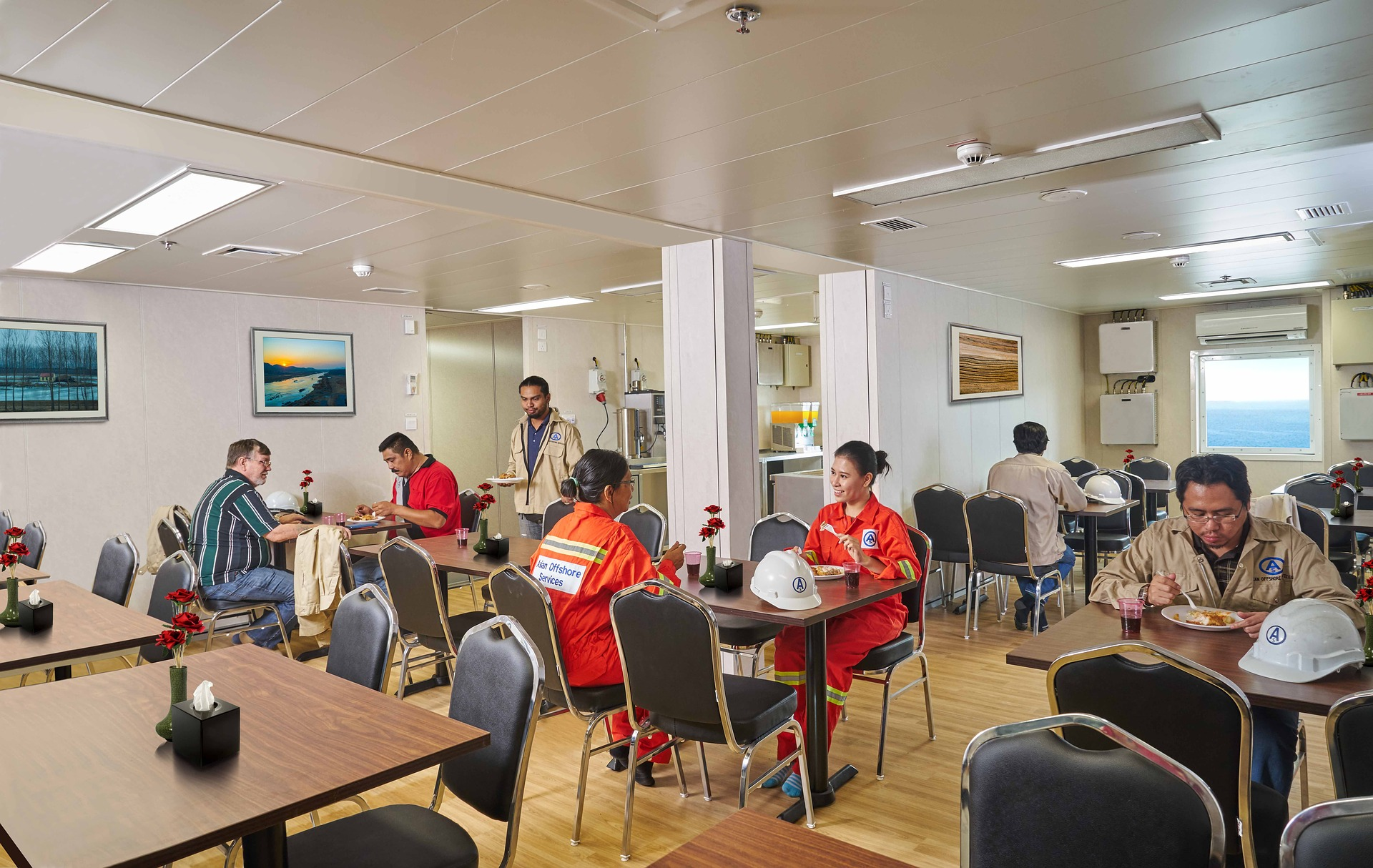 Dining Cabin 2104804 1920 5d3609dc37b59