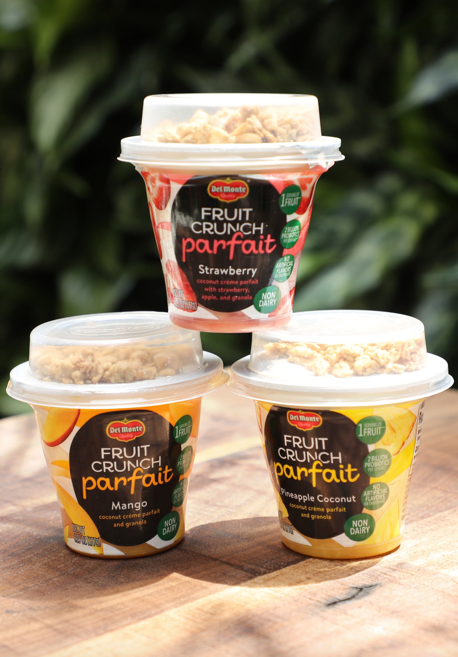 Del Monte's Fruit Crunch Parfait comes in four flavors: Mango, Strawberry, Blueberry, and Pineapple Coconut.