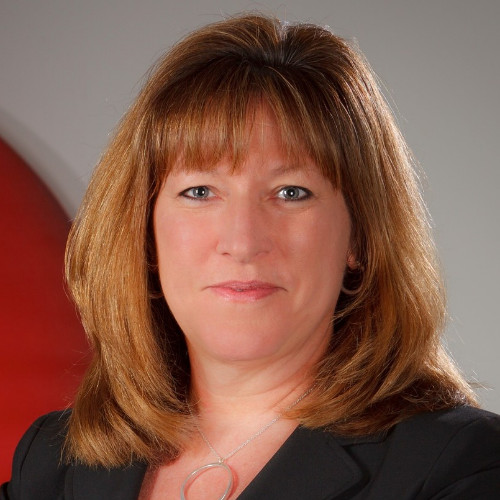 The Women's Foodservice Forum has announced that Therese Gearhart has been selected to serve as the organization's new President and CEO.