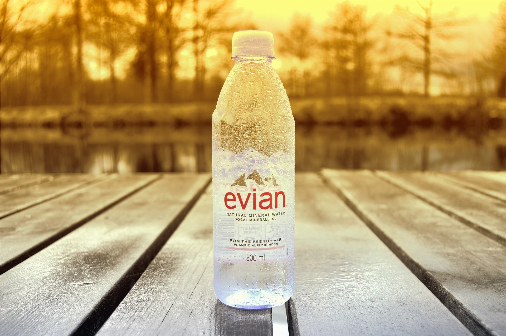 Evian 2310307 1920 5f74b2951b3b9