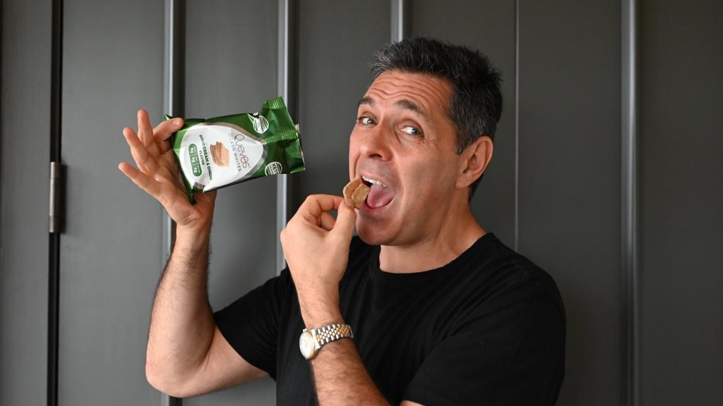 KIND founder Daniel Lubetzky announced on Shark Tank that he&rsquo;s investing in Quevos.