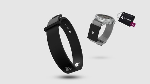 Axis Banks&rsquo; &ldquo;Wear &lsquo;N&rsquo; Pay&rdquo; program offers a safe, secure and stylish mode of payments on the go. The contemporary looking devices are designed to be a part of the daily lives of bank customers who increasingly are making cashless transactions.