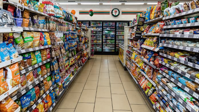 7 Eleven Inside2 61d708cf4a47f