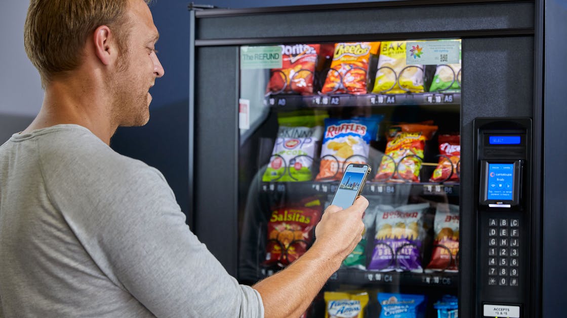 Odd Job: This teen vending machine owner makes money on  - Vox