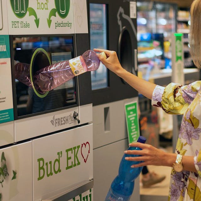Tomra launches super-compact three-material reverse vending machine ...