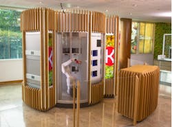 17 ingredients, 2,700 combinations, up to 110 meals per hour: How the canteen robot Semblr tickles the tastebuds of Ocado employees with a KR AGILUS. 17 ingredients, 2,700 combinations, up to 110 meals per hour: How the canteen robot Semblr tickles the tastebuds of Ocado employees with a KR AGILUS.