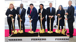 Left to right: Ferrero North America Senior Vice President of Marketing Catherine Bertrac; Bloomington, Illinois Mayor Mboka Mwilambwe; Illinois Governor JB Pritzker; Ferrero North America President & Chief Business Officer Alanna Cotton; U.S. Senator Dick Durbin; Director of the Illinois Department of Commerce & Economic Opportunity Sylvia Garcia. Left to right: Ferrero North America Senior Vice President of Marketing Catherine Bertrac; Bloomington, Illinois Mayor Mboka Mwilambwe; Illinois Governor JB Pritzker; Ferrero North America President & Chief Business Officer Alanna Cotton; U.S. Senator Dick Durbin; Director of the Illinois Department of Commerce & Economic Opportunity Sylvia Garcia.