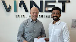 James Dickson - CEO, Vianet PLC (on left) and Aroon Khatter - CEO, Vendekin Technologies (on right)