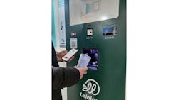 A visitor returns the Lalaloop reusable cup with the LalaloopID to Lalaloop AIoT resource circulation solution. A visitor returns the Lalaloop reusable cup with the LalaloopID to Lalaloop AIoT resource circulation solution.