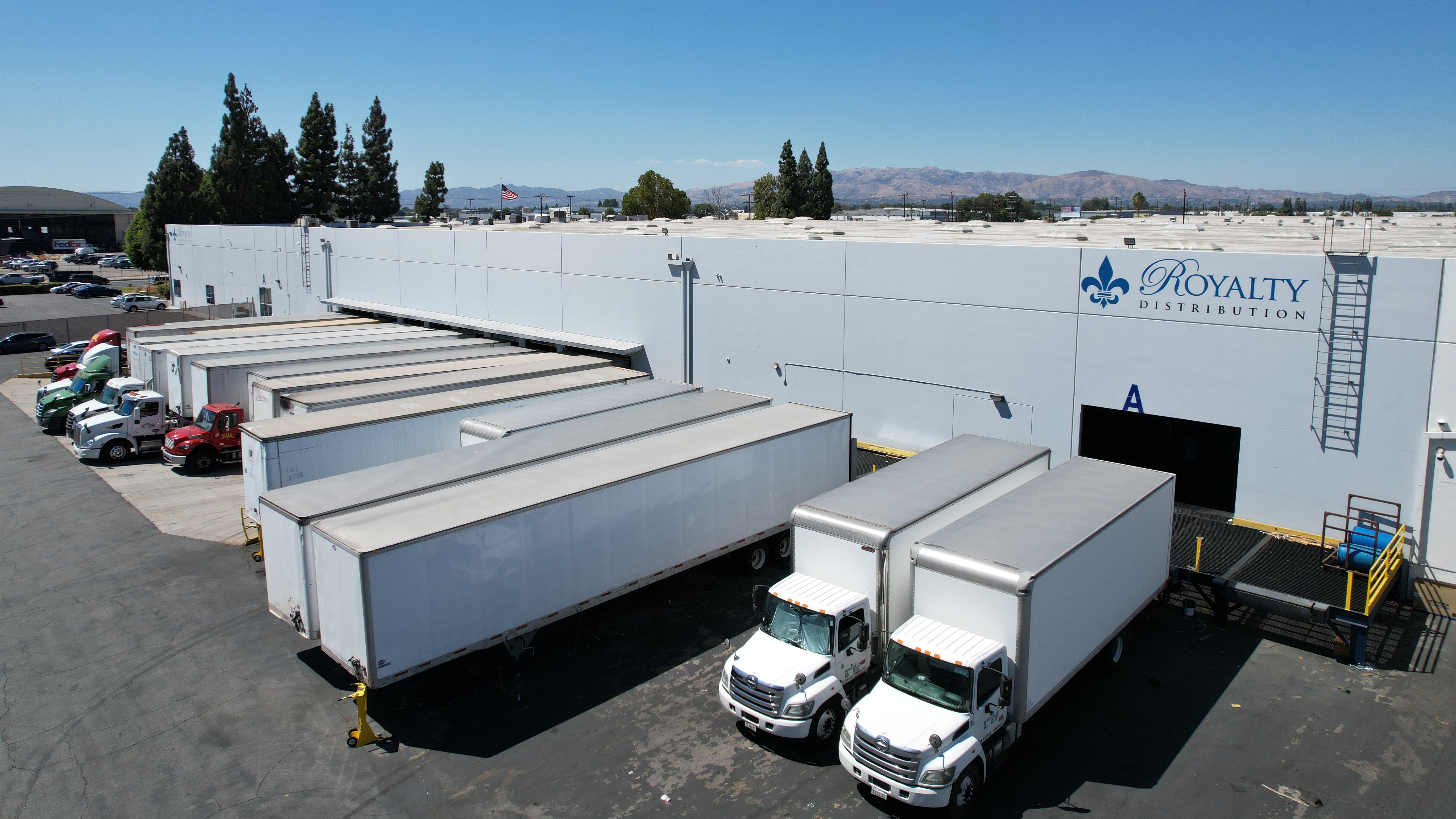 6542a9ad0302ca001e74489b Royaltydistribution Rev