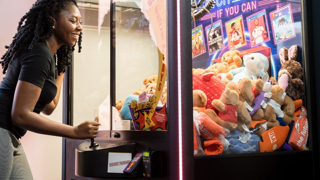 Three reasons you should install card readers on your gaming machines