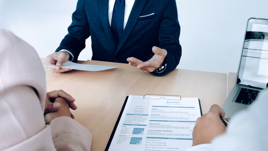 66c766c8611633018f63b1c4 Businesssituationjobinterviewconceptjobseekerprese