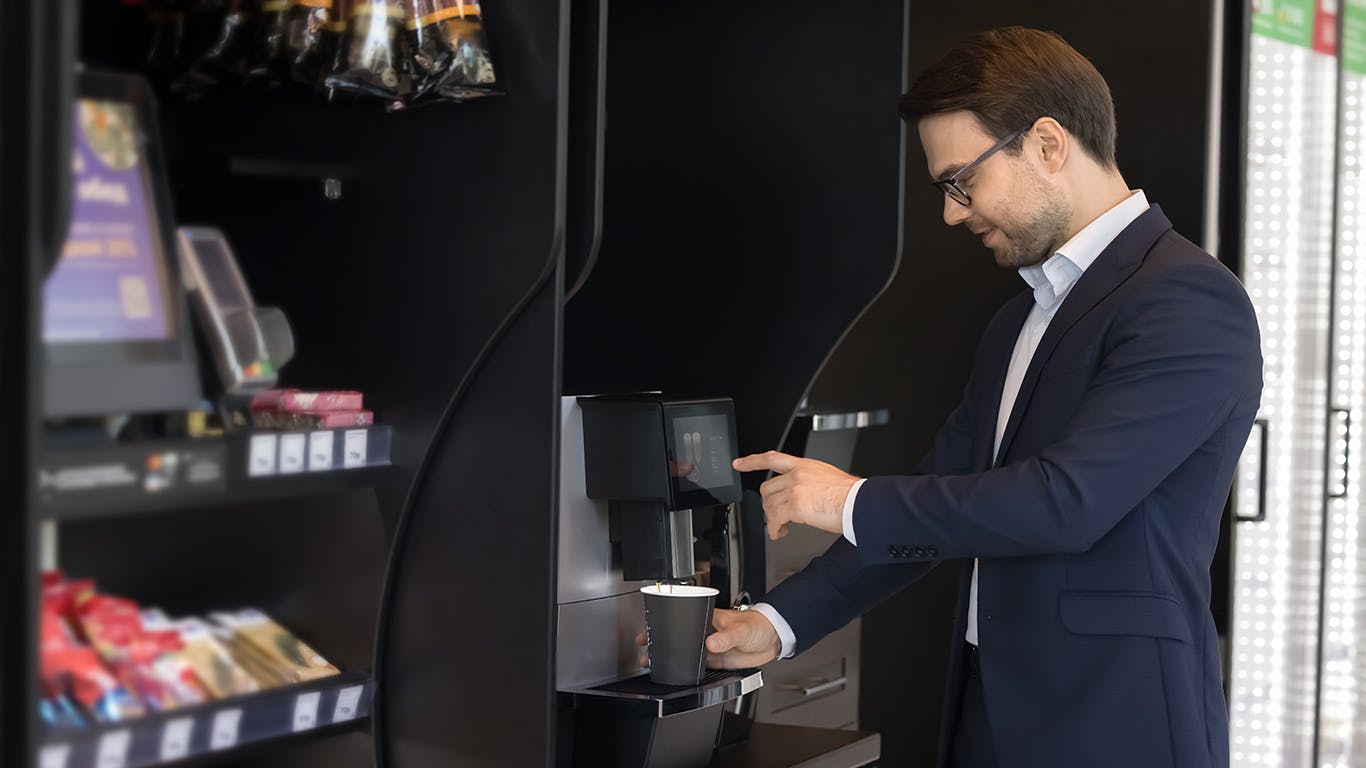 dreamstime_xxl_338197318