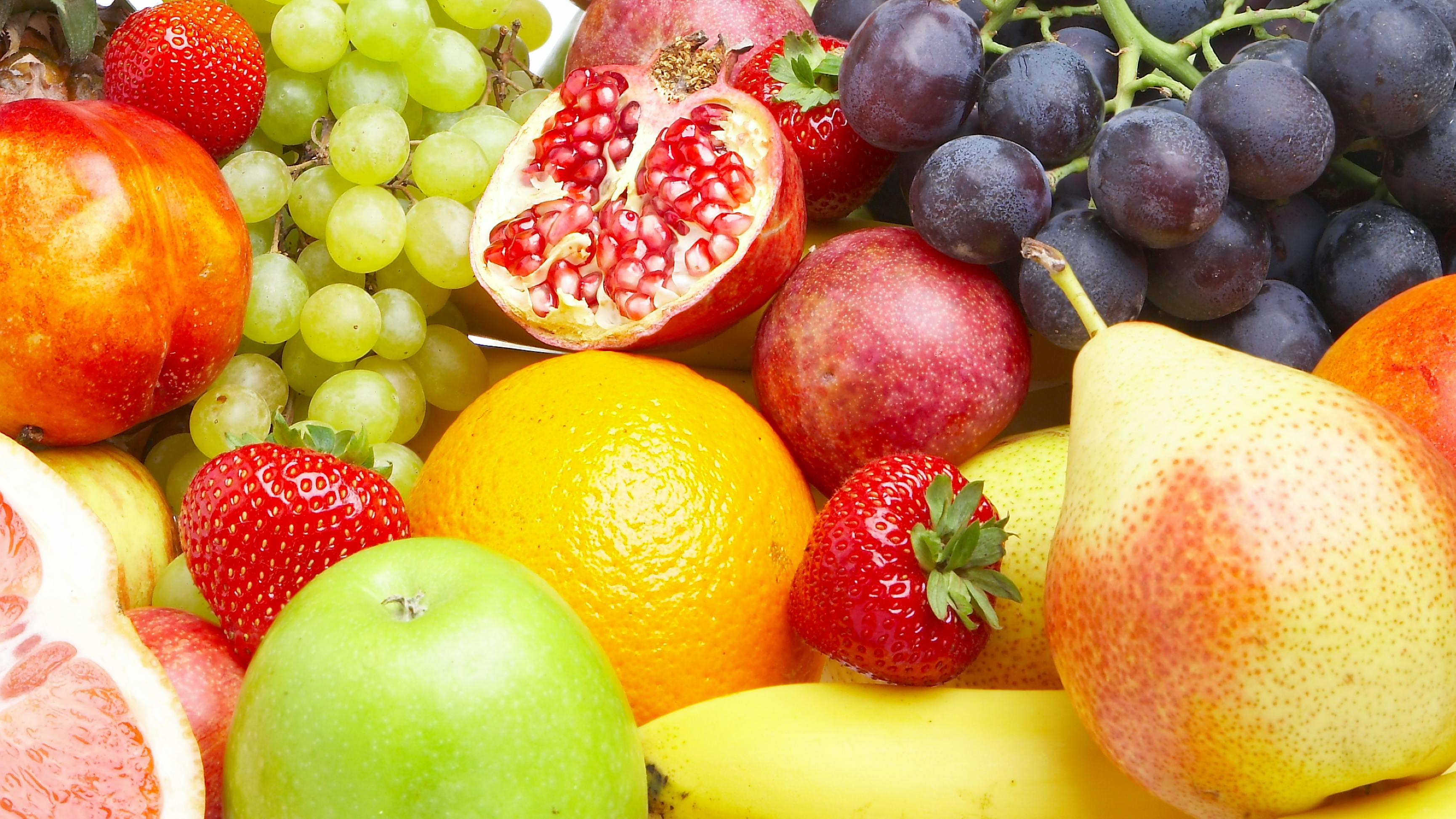 Ripe fresh fruit. Wholesome food.