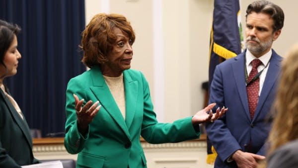 Rep. Maxine Waters honored by NAMA